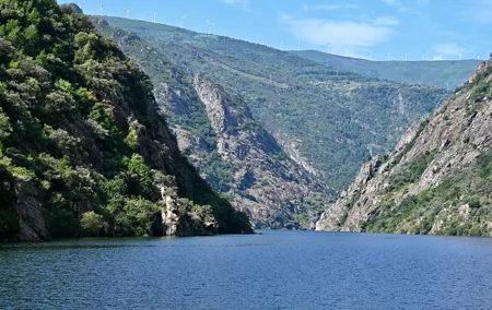 Ribeira Sacra Tour; Canyons, Sil River and Ourense