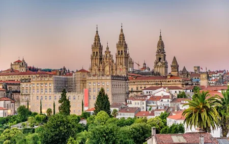 Santiago de Compostela Historic Walking Tour in Small Group