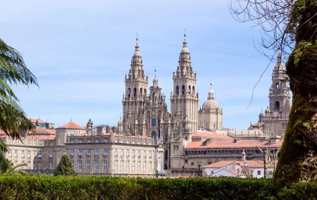 Hello Santiago de Compostela: Private 2-Hour City Walk with Guide
