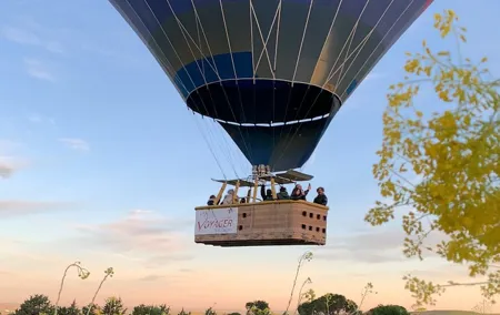 Balloon flight at sunrise in Segovia