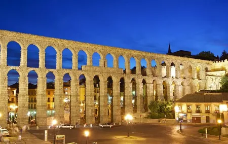 Private transfer from Segovia to Madrid city/airport