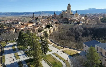 Guided Tour of Segovia: Cathedral and Alcazar