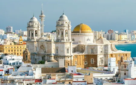 Cadiz : Private Custom Walking Tour With A Local Guide