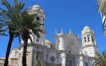 Legends of Cádiz: Self-Guided History Puzzle Adventure