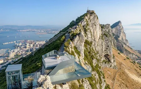 Full-Day Private Guided Historic Tour of Gibraltar from Cadiz