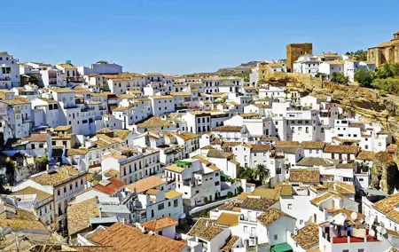 *Private Day Trip* from Cádiz: The White Towns of Andalusia