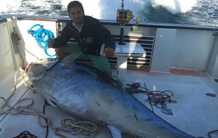 Full-Day Private Fishing Charter for Tuna