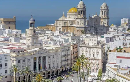 3-Hour Private Gastronomic and Cultural Cadiz Walking Tour