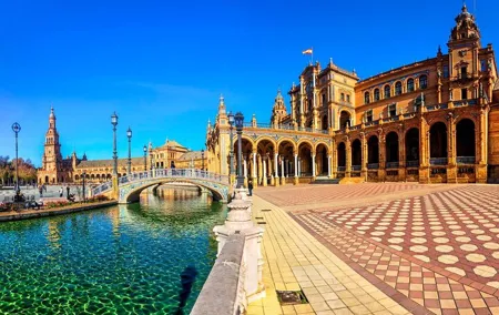 Explore the capital of Andalusia – Highlights of Seville private full-day tour