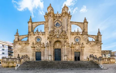 Private Tour Historic Center and Cathedral of Jerez with Tickets