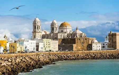 Discover the fascinating history of Cadiz Old Town on a Private Walking Tour