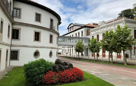 Hiking, eating and relaxing in an 18th century Spa near Oviedo