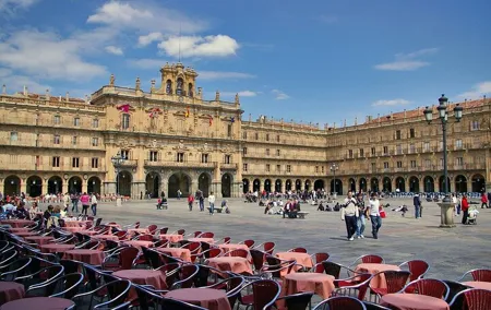 Salamanca Whispers: Unamuno Exploration Game and Tour
