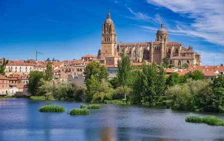 Hello Salamanca: Private 2-Hour Intro City Walk with Local Guide