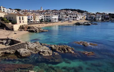Costa Brava and Medieval Villages Small Group from Girona