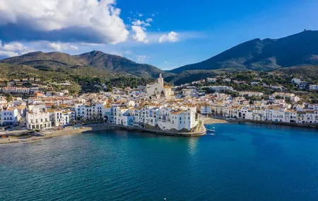 Boat Trip to Cadaqués from Roses with STOP 1:30h/2H in Cadaqués