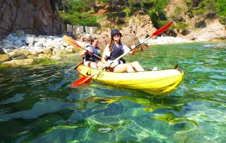 2h Guided Kayak Tour on the Costa Brava