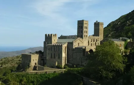 Cadaques and St Pere de Rodes Monastery small group from Girona