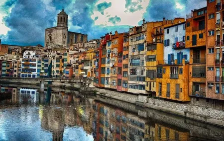 Luxury Dali Experience - Exploring Dali + Wine & Dine