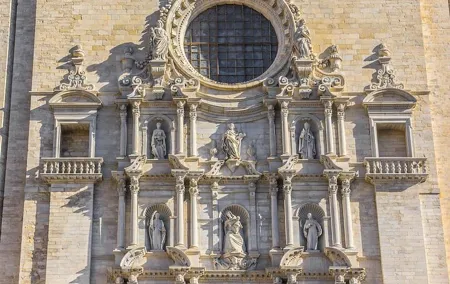 Monumental Girona Tour