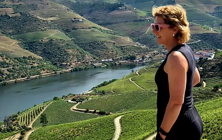 DOURO VALLEY: Premium Wine Tour, Lunch at Winery & Private Cruise