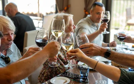 Small Group Douro Valley Wine Tour with Lunch and Cruise