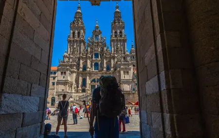 Day Trip from Porto to Santiago de Compostela and Valença