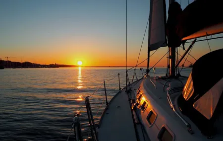Douro Sunset Sailboat Experience in Porto