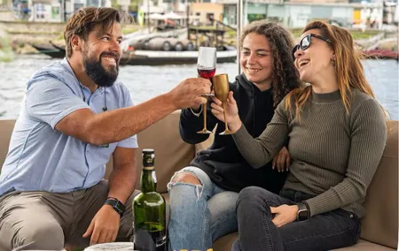 Porto: 6 bridges tour, Douro river with 4 Port Wine tasting