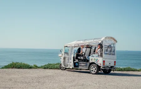 Porto Tuk Tuk: Clérigos, Seaside & Viewpoints - with Options