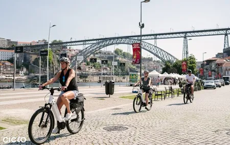 Porto Highlights in 3 Hours E-Bike Tour - Historical, Sightseeing