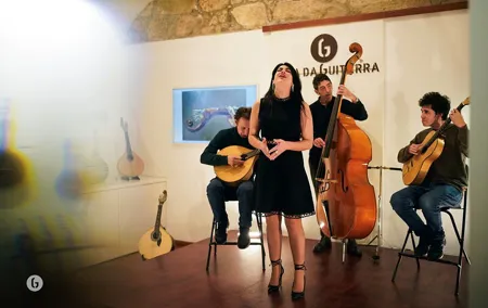 Fado by Casa da Guitarra