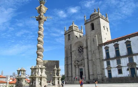 Private Porto City Half Day Tour with River Cruise & Wine Tasting