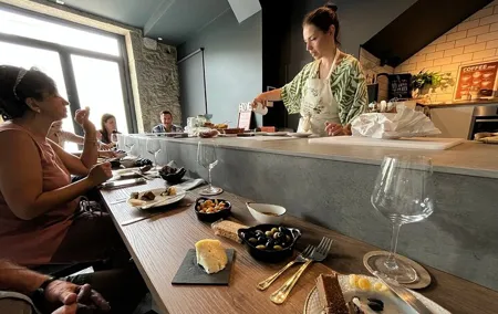 Porto Local Market Visit & Cooking Class / Showcooking