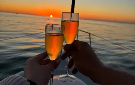 Port : Magical shared Sunset Ocean,with drinks&snacks (orSharedDay)