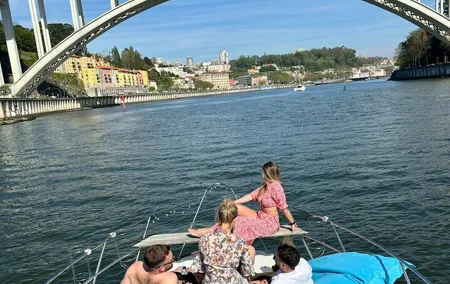 Port : Private cruise 6 bridges on Douro river