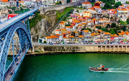 Porto City Tour Full Day with Lunch and Six Bridges Cruise - Private basis