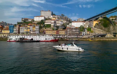 Private Luxury Yacht Sunset, Daytime or Night Cruise in Porto