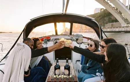Charm cruise in Porto with wine tasting