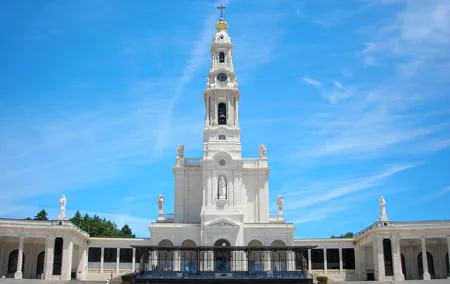 Fátima private tour from Porto in Mercedes car (1 to 4 people)