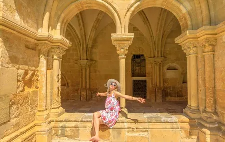 From Porto: Private Transfer to Lisbon with Coimbra & Fatima