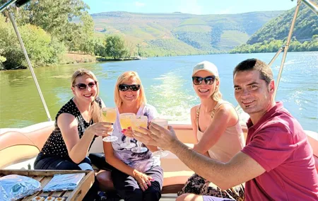 Exclusive Tour Porto-Douro Valley-Wine Tasting/Lunch/Boat Tour