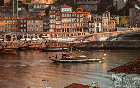 Porto 6 Bridges Cruise Tour by Traditional Rabelo Boat