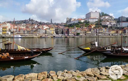 4-hour sightseeing tour in Porto