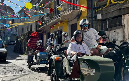 Highlights of Porto on a glamorous sidecar - Half Day