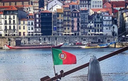 Porto to Algarve Up to 3 Stops: Aveiro, Coimbra & Tomar