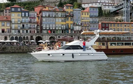 Private Cruise on Luxury Yacht in Porto