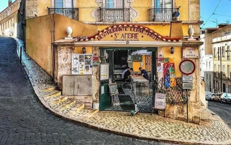 Private Porto Tour to Lisbon with stops: Nazare, Obidos & Aveiro
