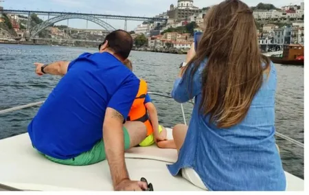 Private Tour 1h: Foz, Ribeira and Pte. D.luis, group price up to 6px