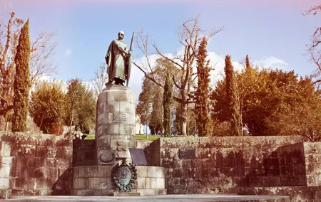 Full-Day Tour to Guimarães and Braga from Porto